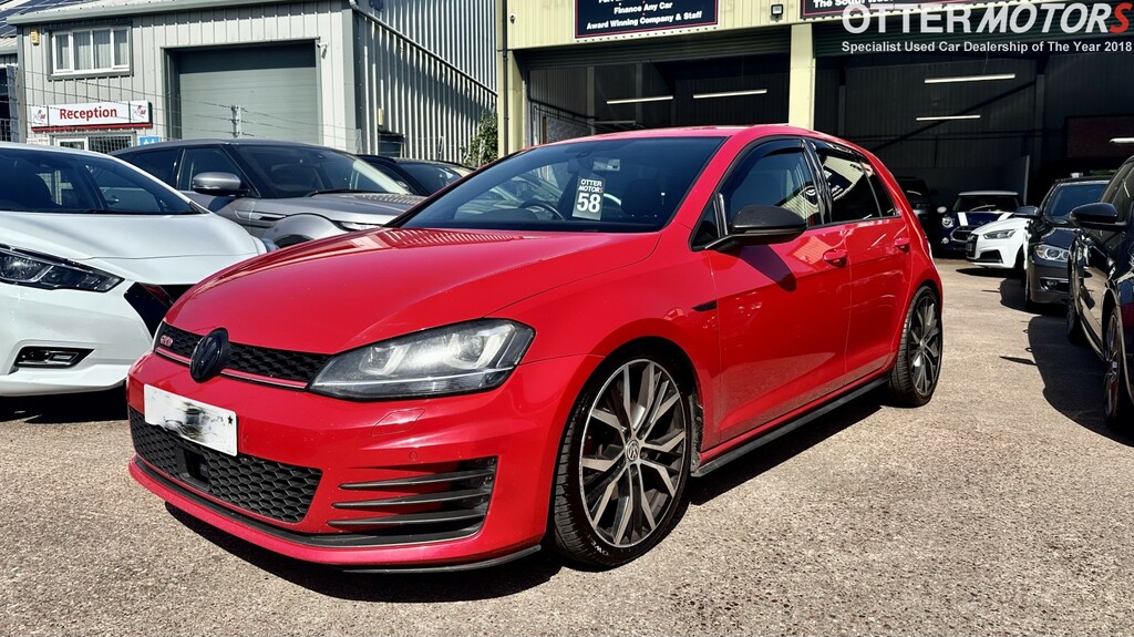 Volkswagen Golf Hatchback 2.0 Tdi Bluemotion Tech Gtd - Ulez C Red