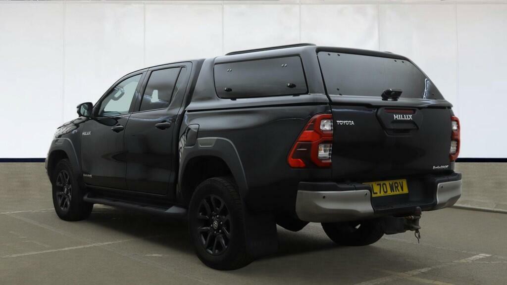 Toyota HILUX 2.8 D-4d Invincible X Pickup Double Cab SL70WRV Black #2
