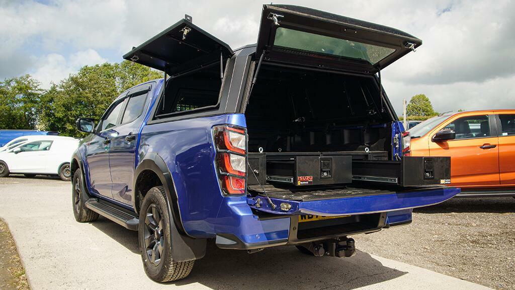 Isuzu D-Max 1.9 Td V-cross Commercial Pickup 4 Blue #3