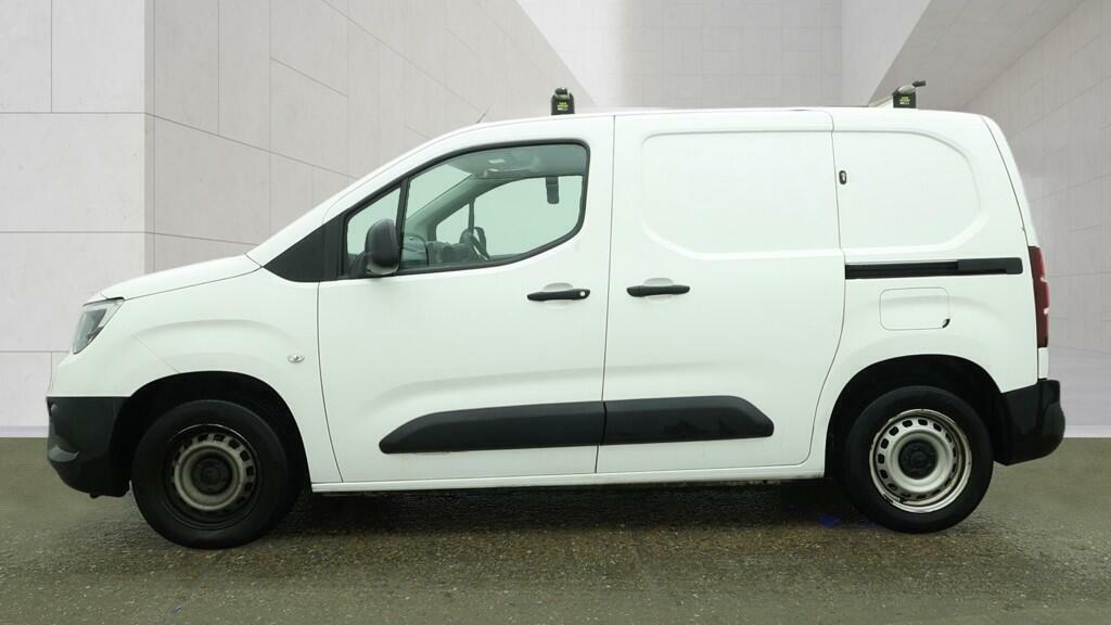 Vauxhall Combo 1.5 Turbo D 2000 Edition Panel Van Manu FL21SUX White #5
