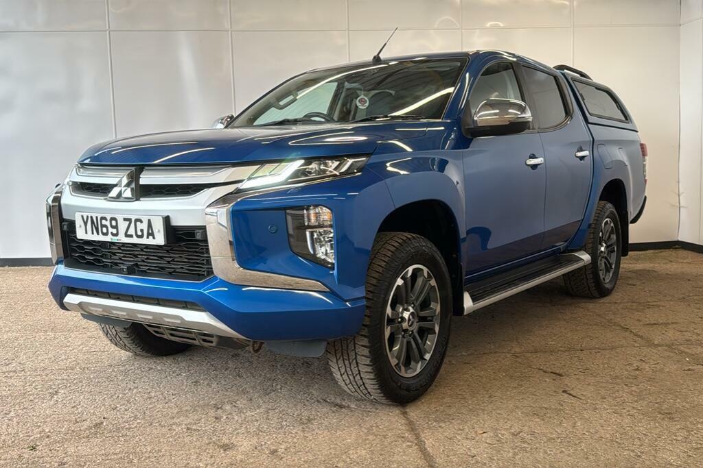 Mitsubishi L200 2.2 Di-d Dc Barbarian X Pickup Double Cab Dies YN69ZGA Blue #3