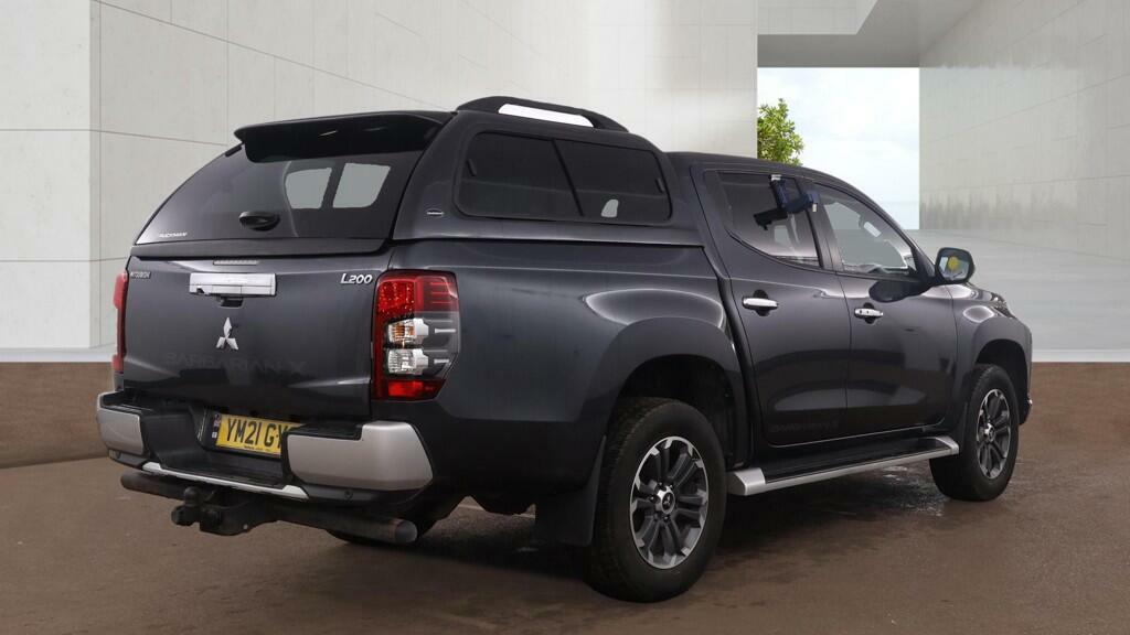 Mitsubishi L200 2.2 Di-d Dc Barbarian X Pickup Double Cab Dies YM21GYG Grey #4