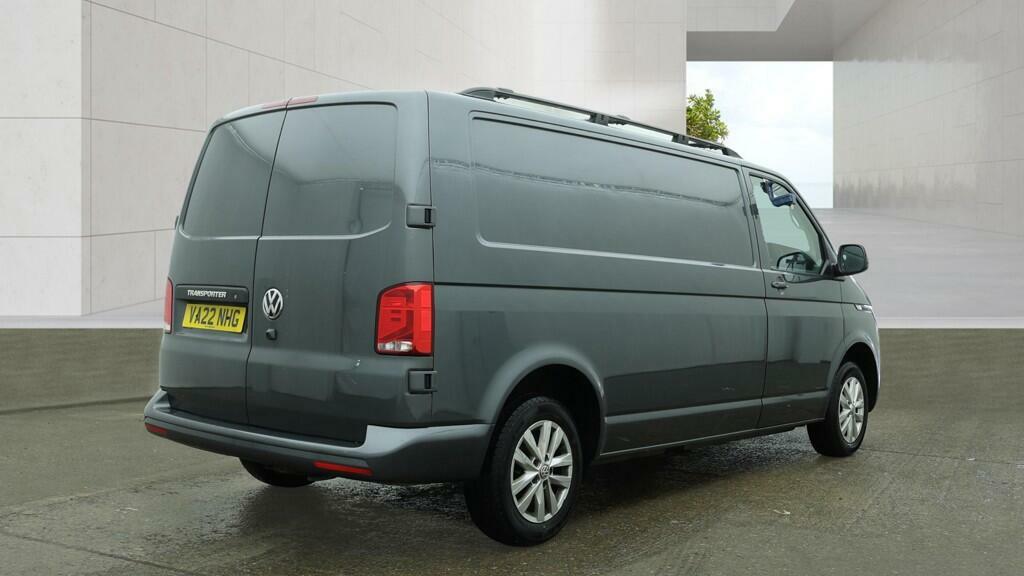 Volkswagen Transporter 2.0 Tdi T30 Highline Panel Van Dsg Fwd VA22NHG Grey #4