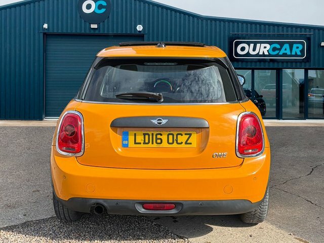 Mini Hatch 2016 1.2 One Hatchback Euro 6 S LD16OCZ Orange #4