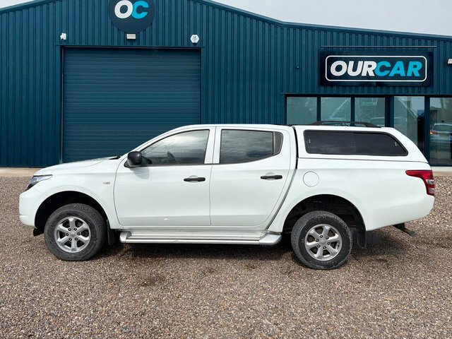 Mitsubishi L200 2018 2.4 Di-d Dc 4Life Pickup Double Cab Diese WR68VCY White #6