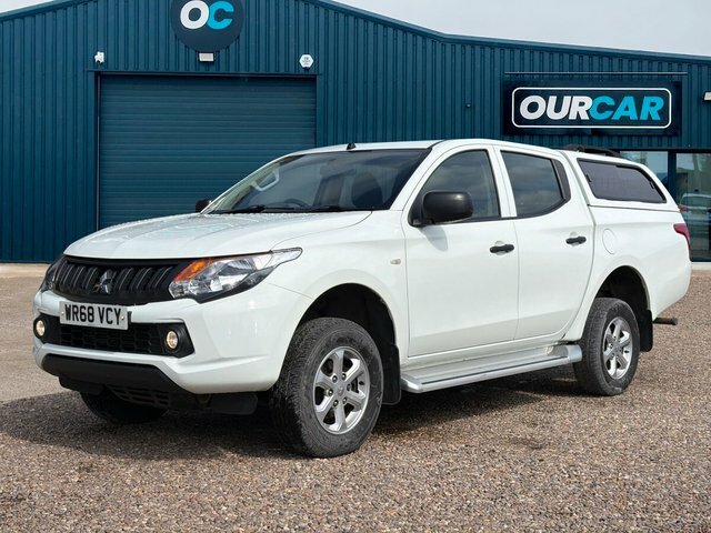 Mitsubishi L200 2018 2.4 Di-d Dc 4Life Pickup Double Cab Diese White