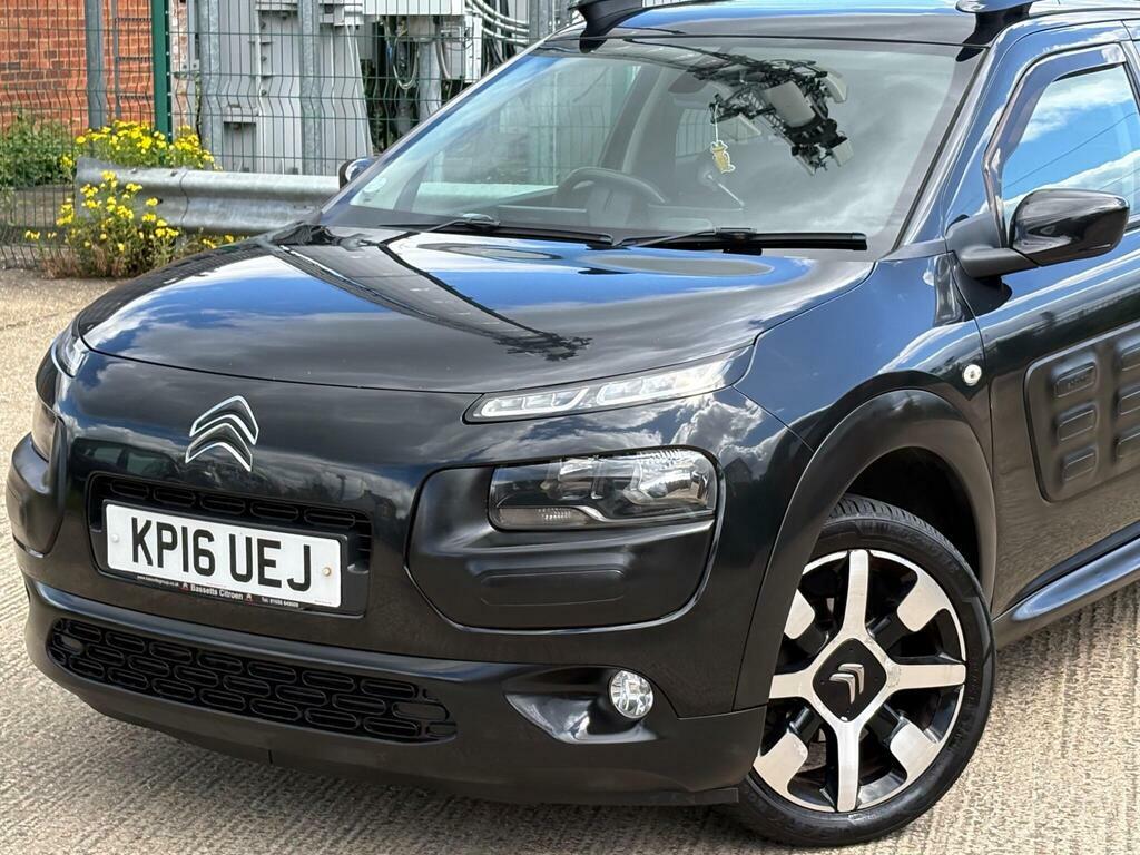 Citroen C4 Cactus 1.6 Bluehdi Flair Euro 6 KP16UEJ Black #2