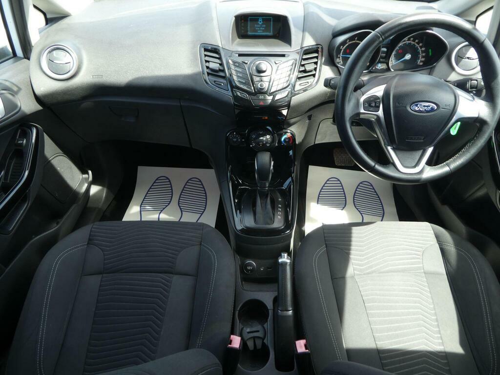 Ford Fiesta 1.6 Zetec Powershift Euro 5 White #6