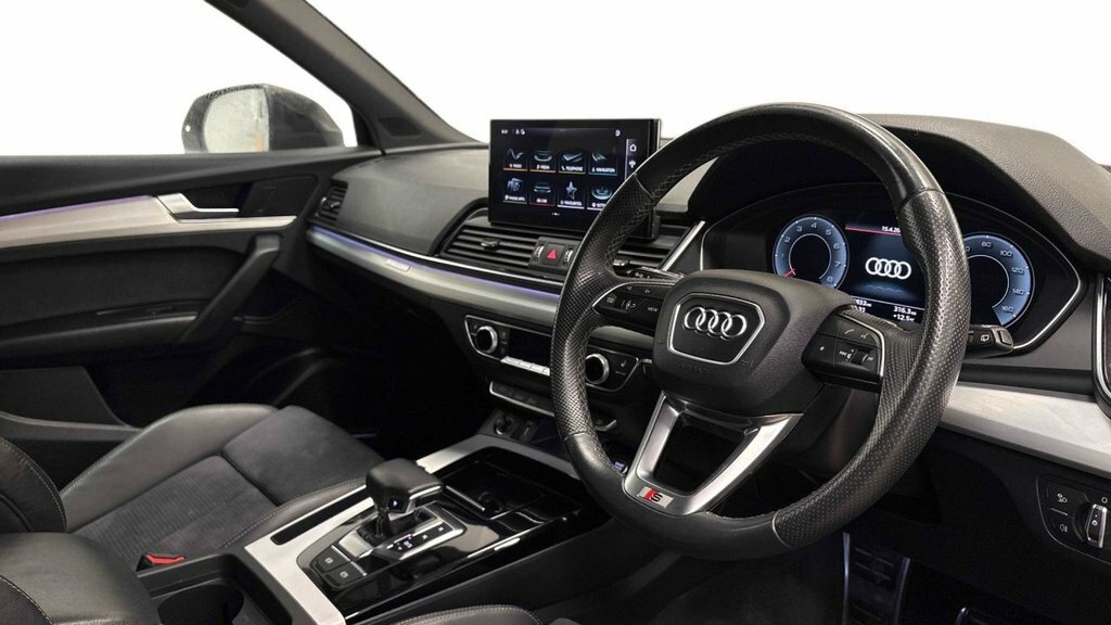 Audi Q5 2L S Line LP72UBW Black #3