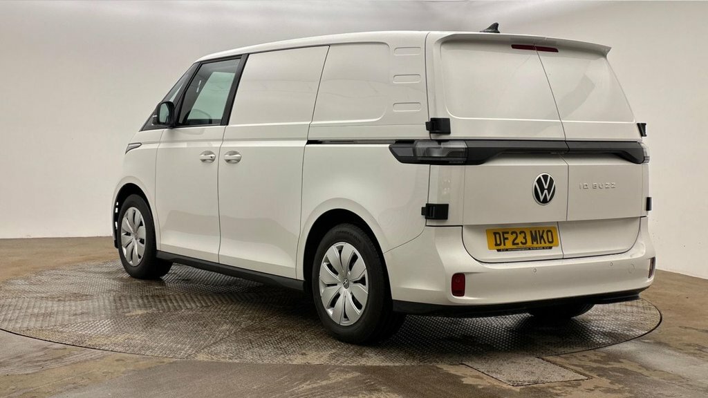 Volkswagen ID.Buzz Mpv YR24NBA White #2