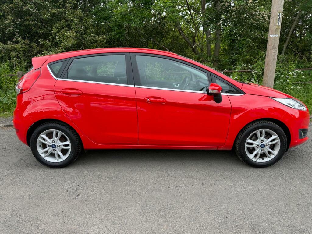Ford Fiesta 1.25 Zetec Euro 6 SA15WTY Red #2