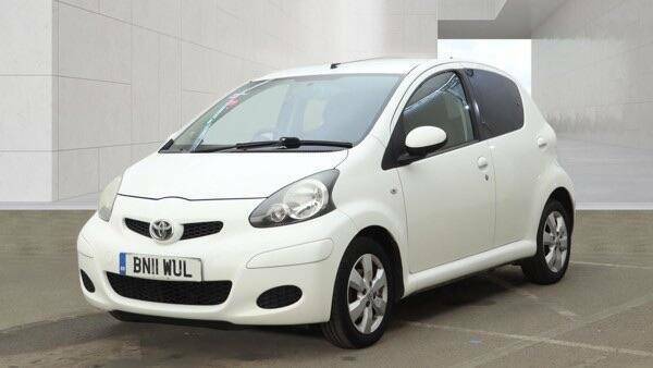 Toyota Aygo 1.0 Vvt-i Go Euro 5 - 2011 11 BN11WUL White #2