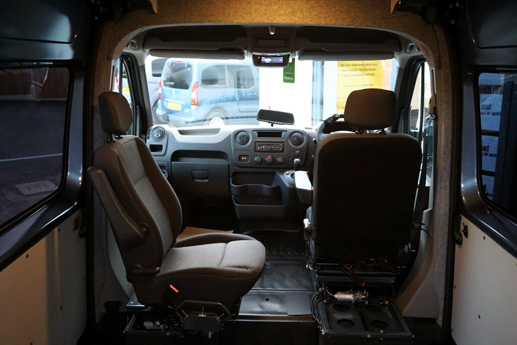 Renault Master Mpv White #9