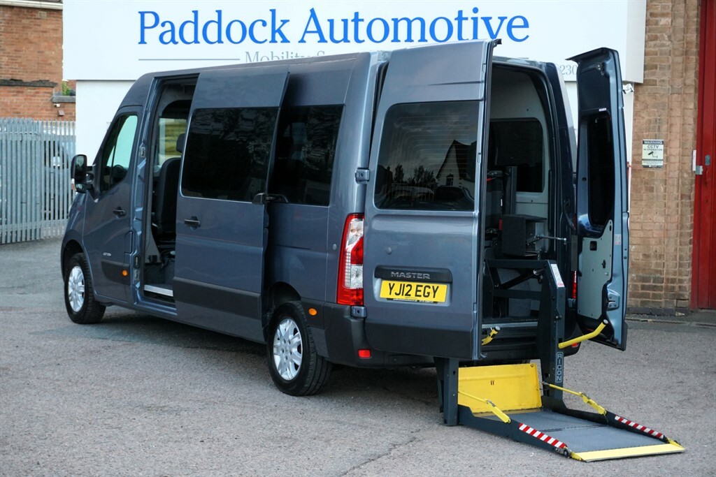 Renault Master Mpv White #18