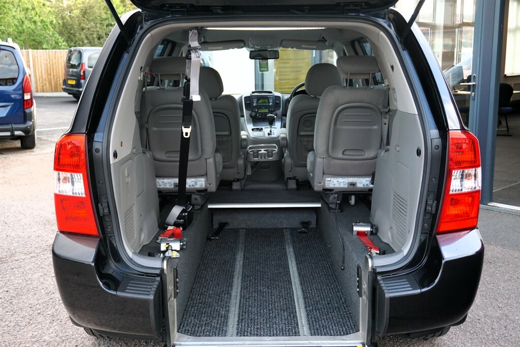 Kia Sedona Crdi 2 Disabled, Wheelchair Accessible  #2