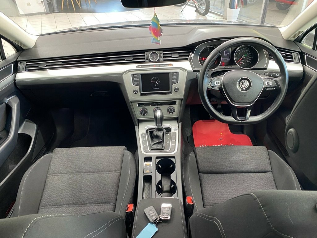 Volkswagen Passat 2L Se Business MM17RZX Silver #3
