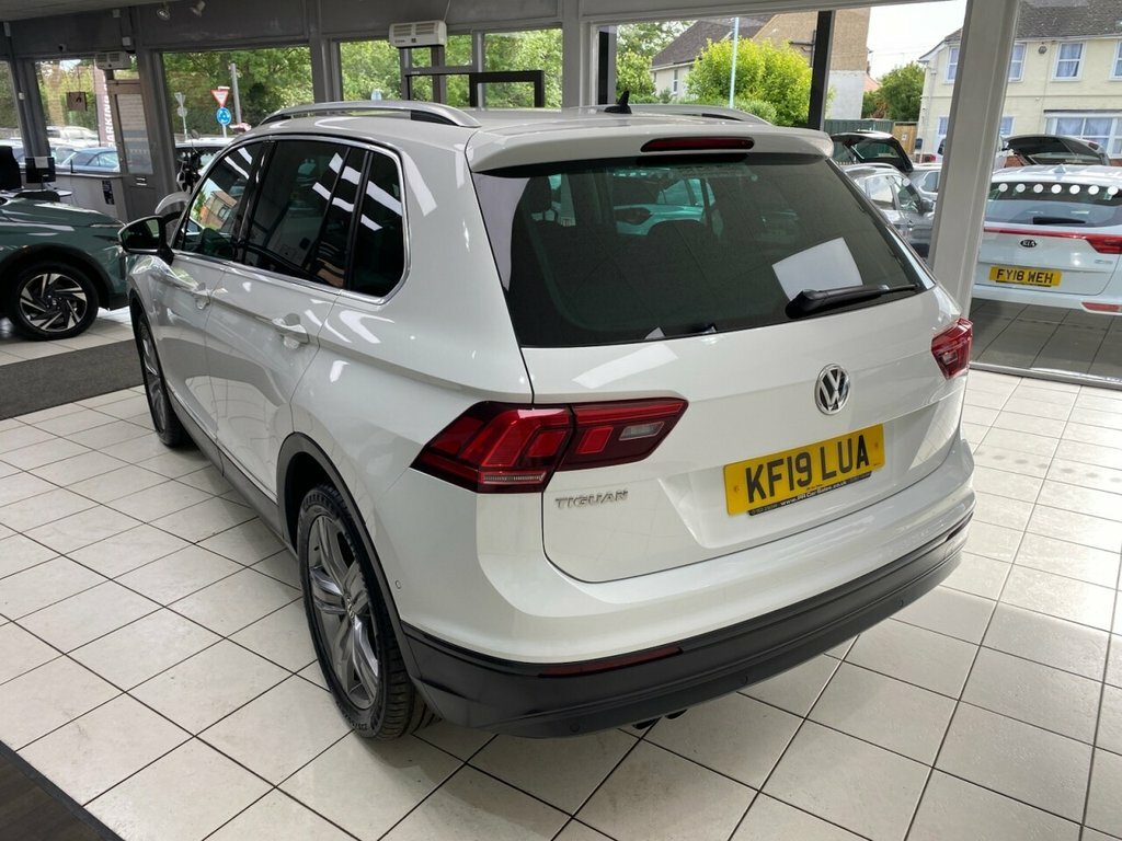Volkswagen Tiguan 1.5L Match KF19LUA White #6