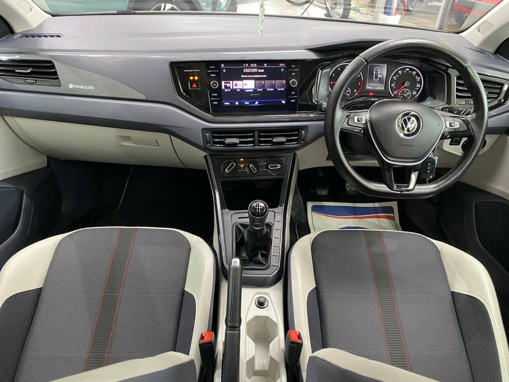 Volkswagen Polo 1L Beats GU71WXP White #3