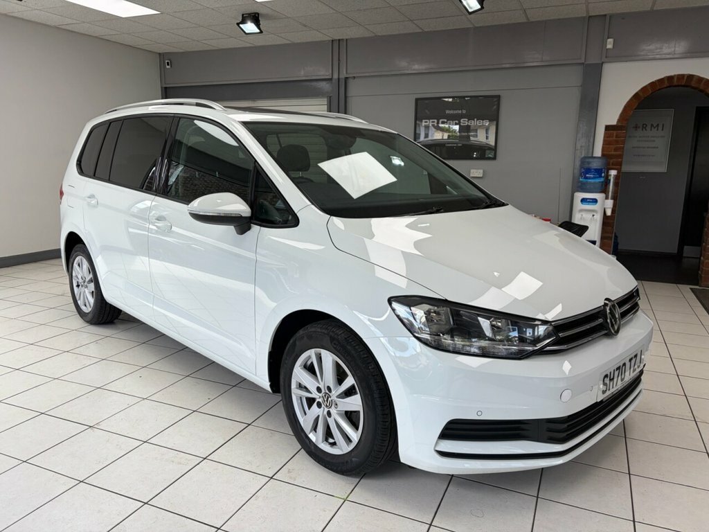 Volkswagen Touran 1.5L Se Family White #4
