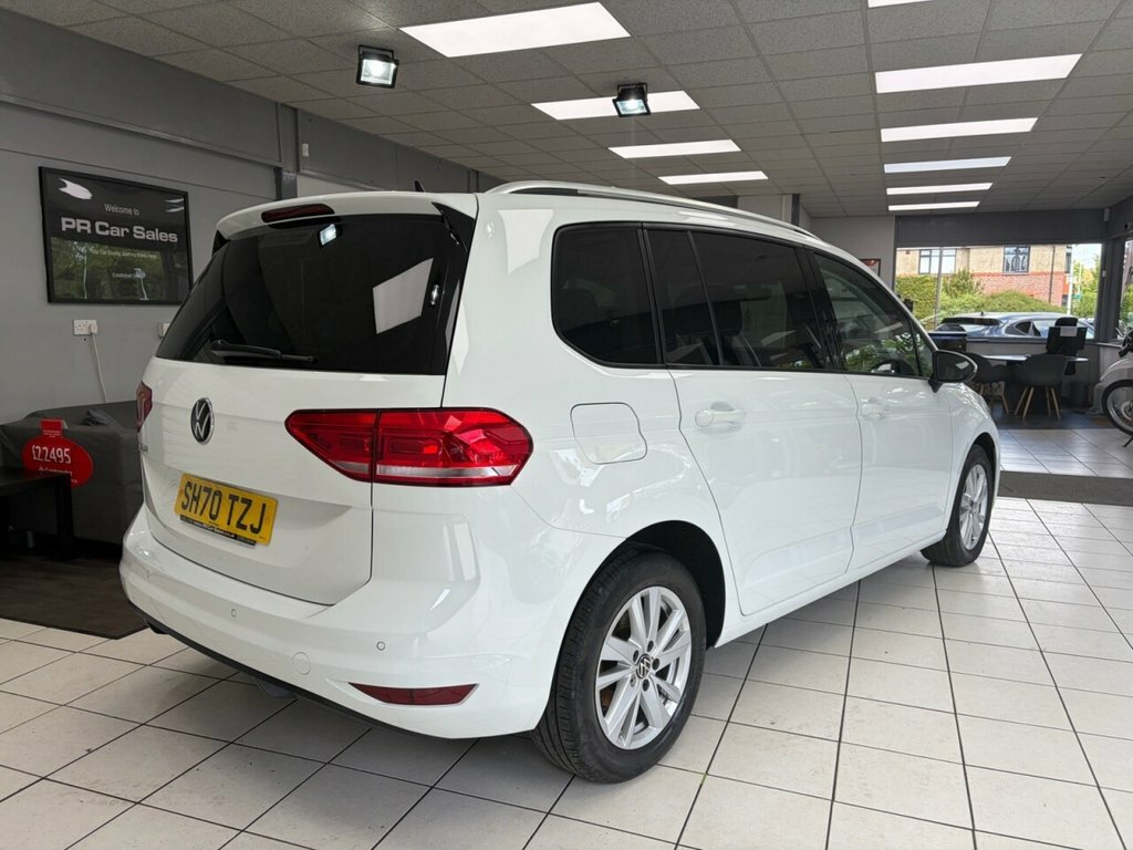 Volkswagen Touran 1.5L Se Family White #5
