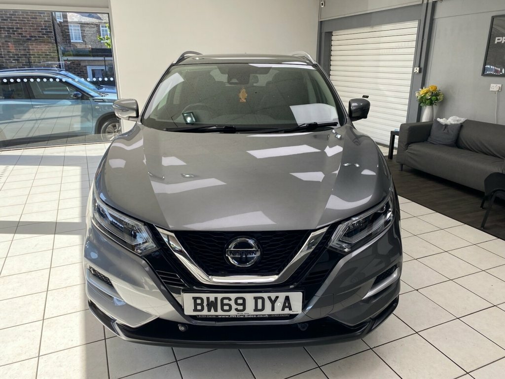 Nissan Qashqai 1.3L Tekna BW69DYA Grey #2