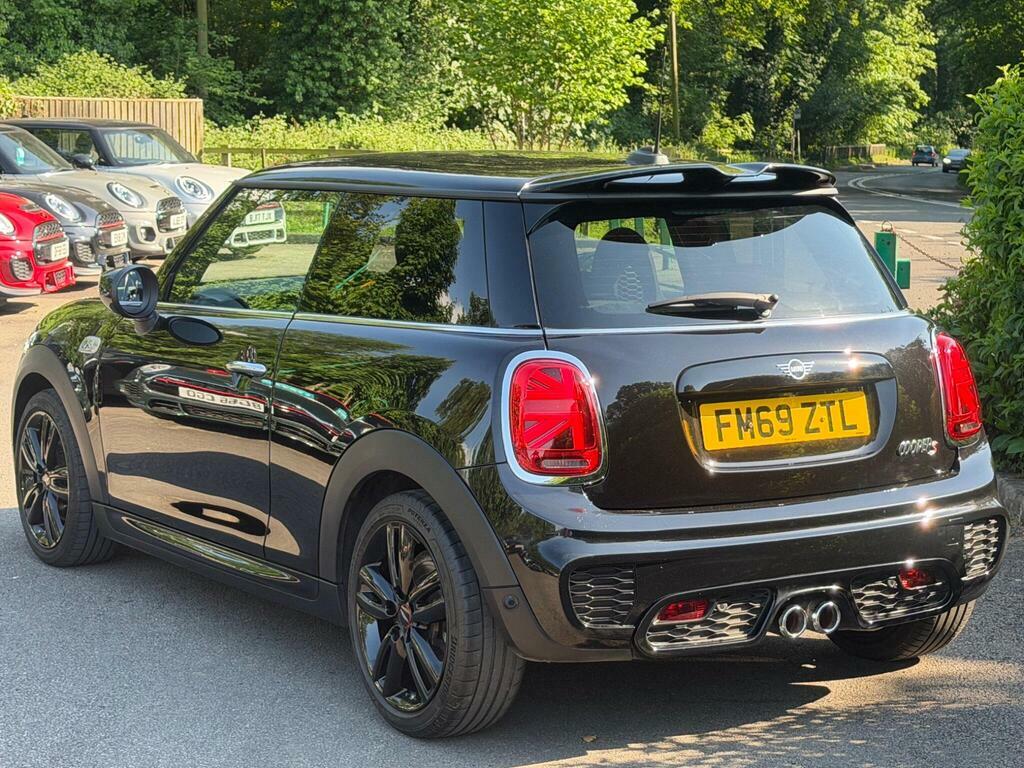 Mini Hatch 2.0 Cooper S Sport Steptronic Euro 6 S S FM69ZTL Black #3