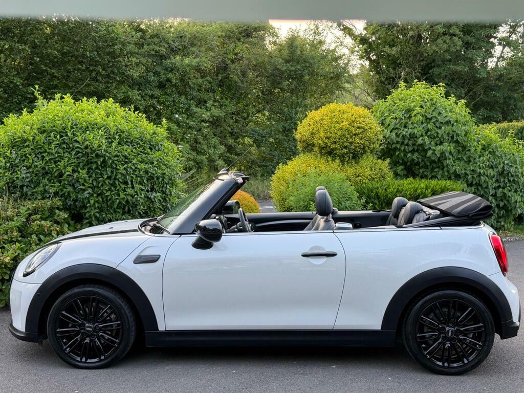 Mini Convertible 1.5 Cooper Exclusive Steptronic Euro 6 S S YL23BJE White #3