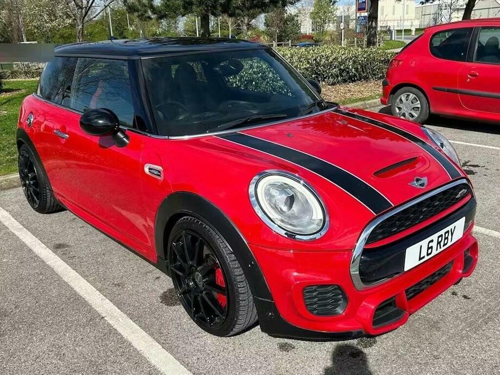 Mini Hatch 2.0 John Cooper Works Euro 6 S S Red