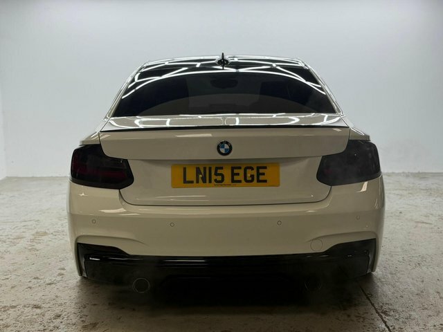 BMW 2 Series 2015 3.0 M235i Euro 6 Ss LN15EGE White #4