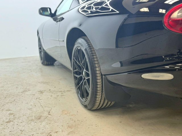 Jaguar XK8 4.0 2dr Auto Silver #6