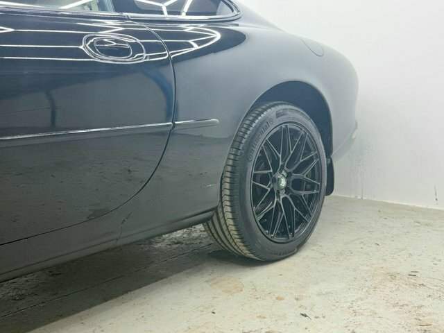 Jaguar XK8 4.0 2dr Auto Silver #22