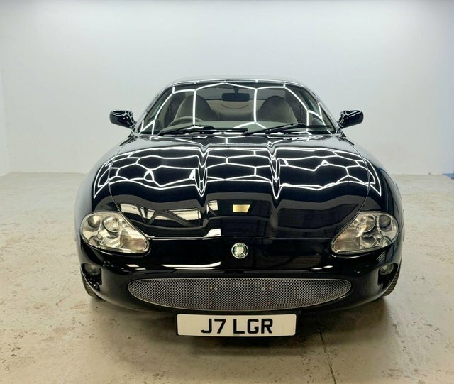 Jaguar XK8 4.0 2dr Auto Silver #2