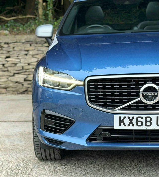 Volvo XC60 2018 2.0H T8 Twin Engine 10.4Kwh R-design Pro Blue #4