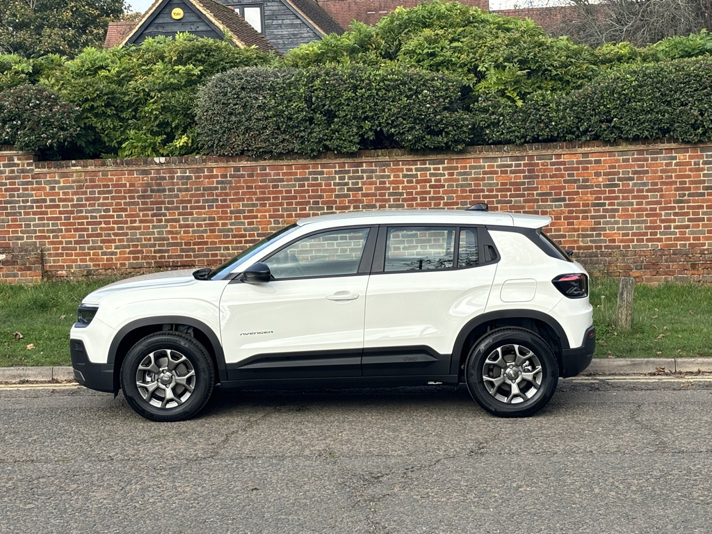Jeep Avenger 115Kw Longitude 54Kwh LS74YMK  #4