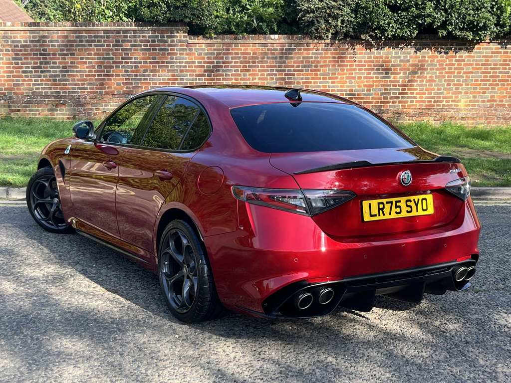 Alfa Romeo Giulia 2.9 V6 Biturbo Quadrifoglio  #4
