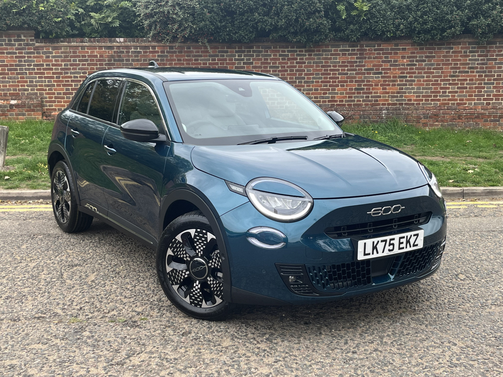 Fiat 600 1.2 Hybrid 48V La Prima Edct-6