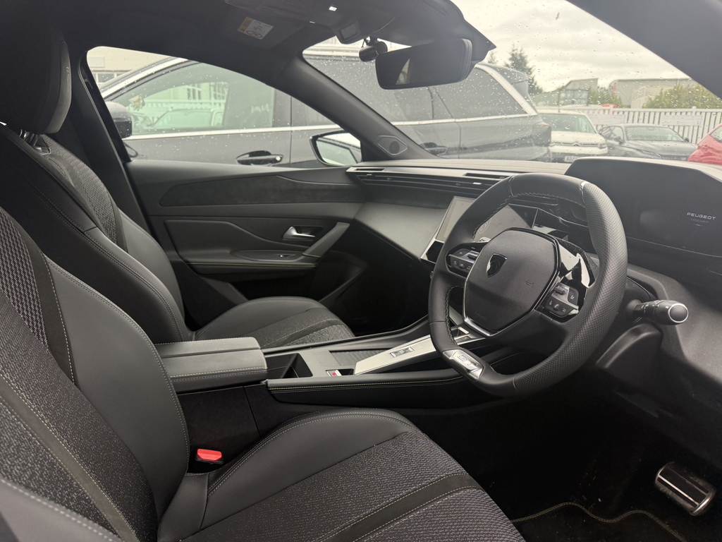 Peugeot 408 158Kw Gt 58Kwh LO25UDJ Black #3