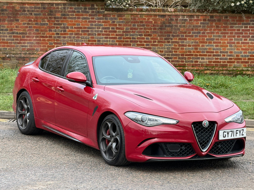 Alfa Romeo Giulia 2.9 V6 Biturbo Quadrifoglio Acc Red