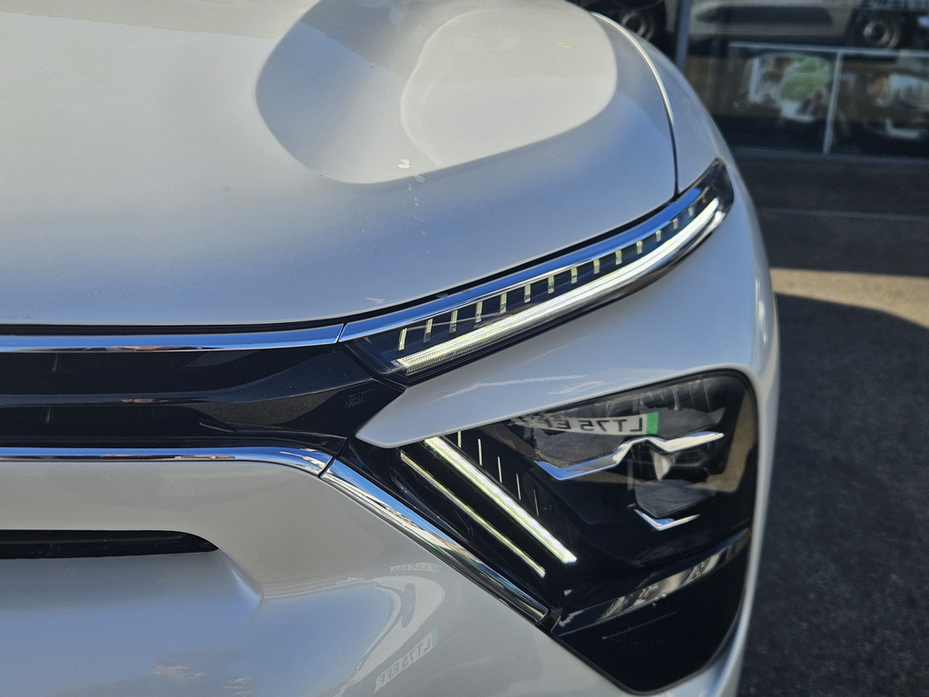 Citroen C5 X 1.2 Puretech 130 Max Eat8 White #3