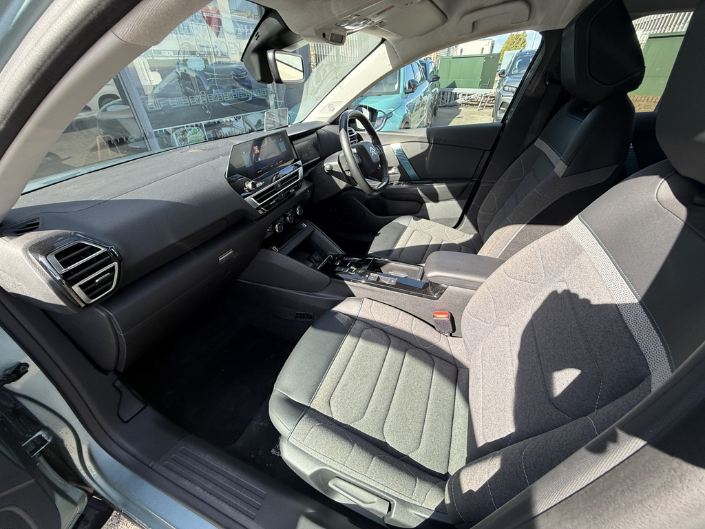 Citroen e-C4 100Kw C-series Edition 50Kwh CX22UCO Blue #5