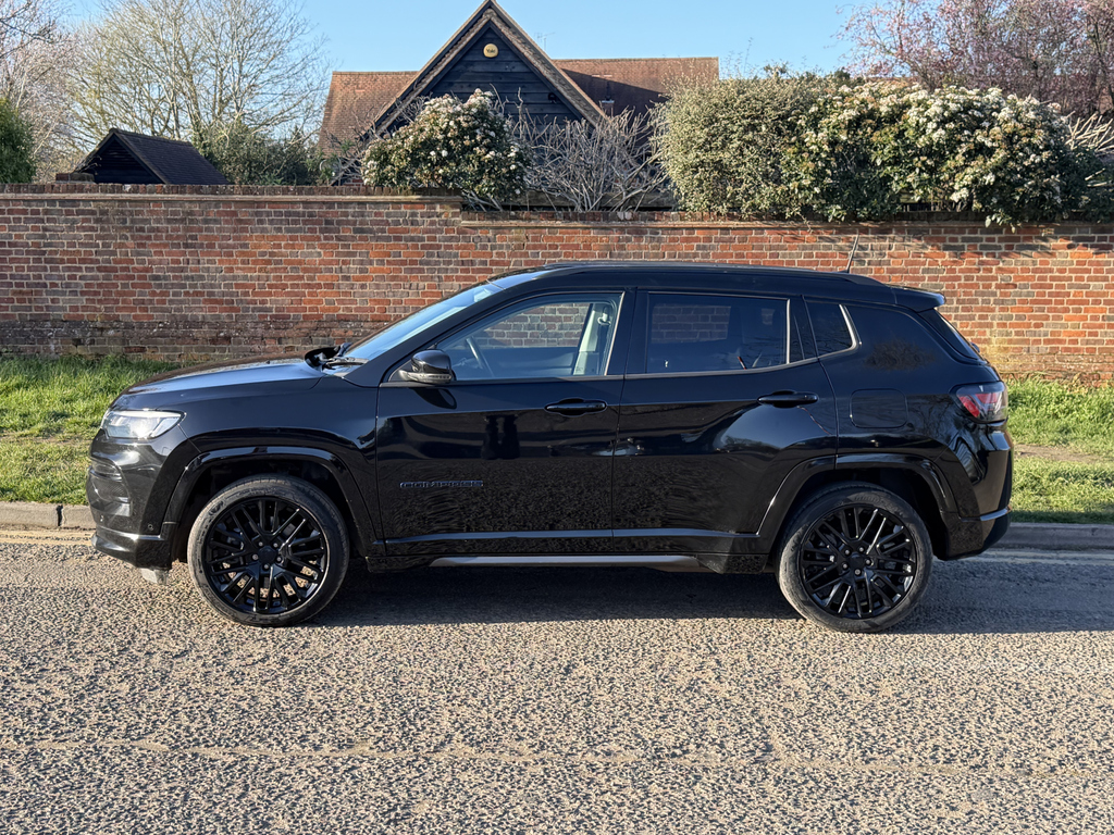 Jeep Compass 1.3 T4 Gse 4Xe Phev S Model LL22ZSU Black #4