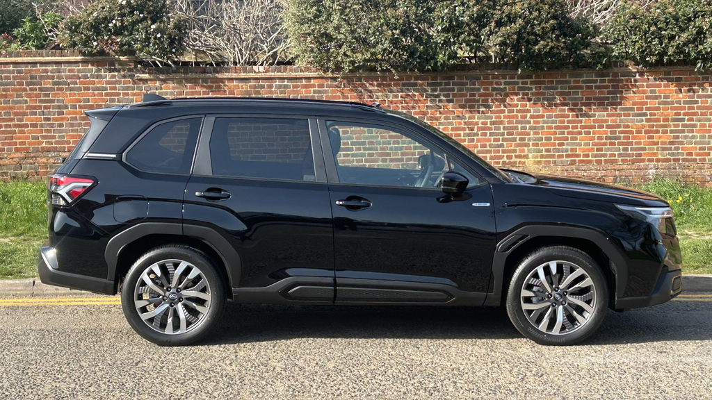 Subaru Forester 2.0I E-boxer Touring Lineartronic  #4
