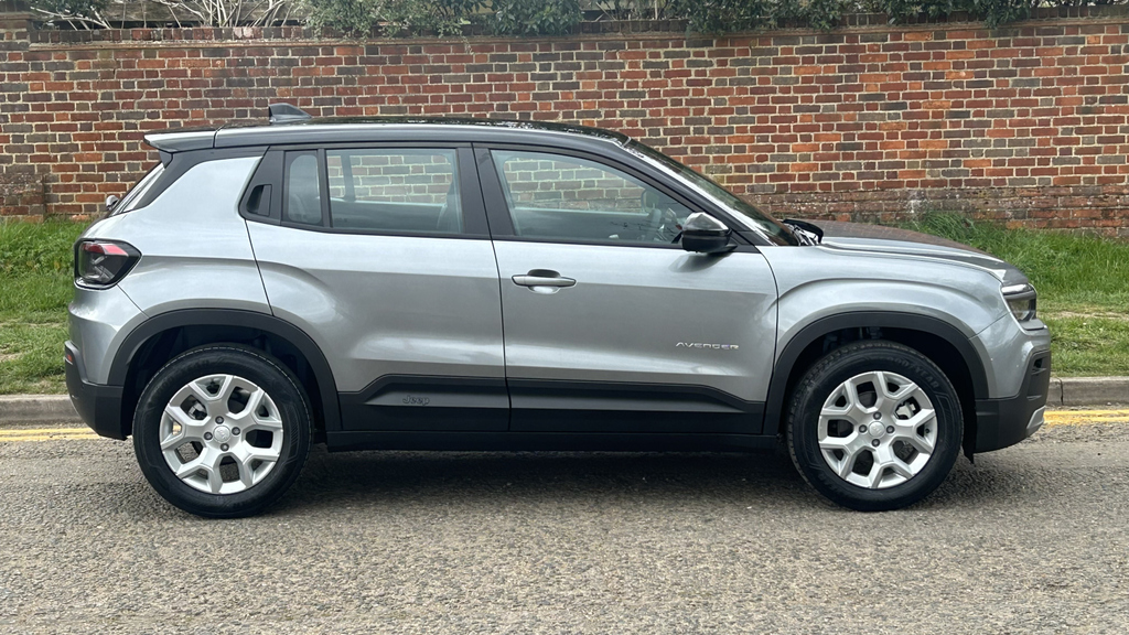 Jeep Avenger 1.2 Altitude LK26DWD #4