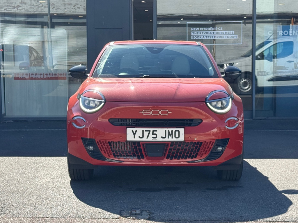 Fiat 600 1.2 Hybrid 48V 136 La Prima Edct-6 YJ75JMO Orange #2