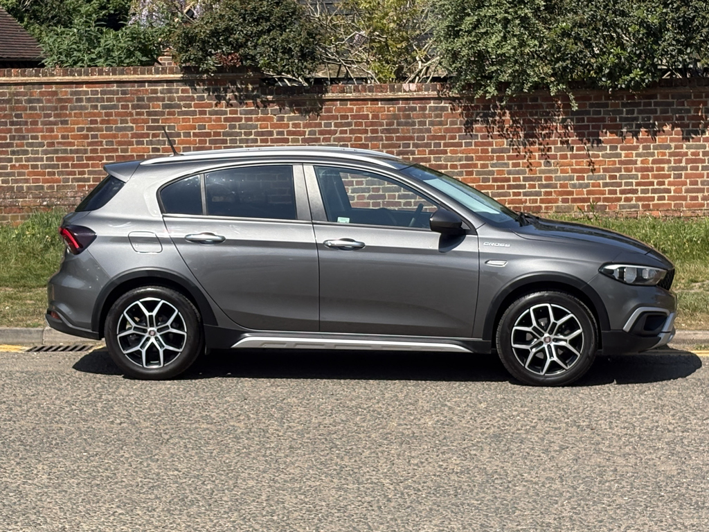 Fiat Tipo 1.5 Hybrid 48V Cross Ddct KE72CVN Grey #2