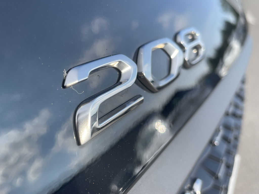 Peugeot 208 1.2 Puretech 100 Allure Premium Eat8 LR73AYK Black #5