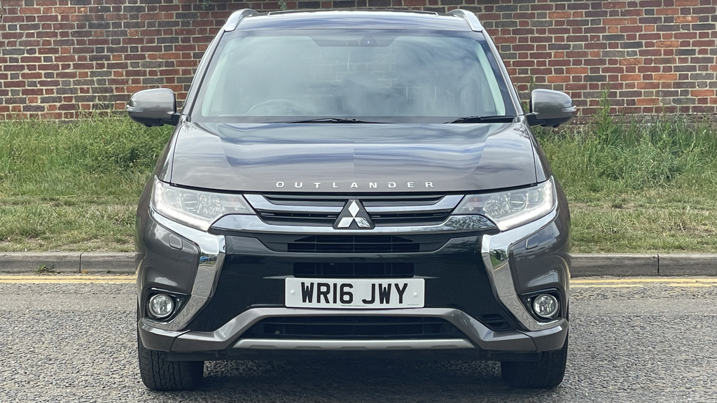 Mitsubishi Outlander 2.0 Phev Gx4h WR16JWY Brown #2