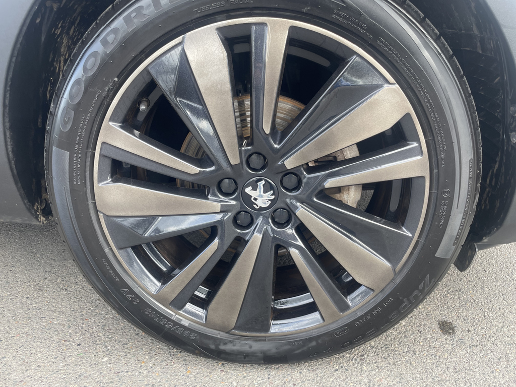 Peugeot 3008 1.2 Puretech Gt Premium Eat8 AK72HRM Grey #2