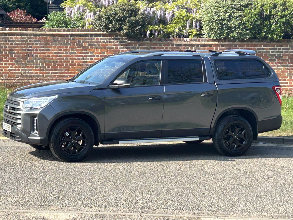 SsangYong Musso 2.2 Double Cab Pick Up Saracen LT25ZBR Grey #2