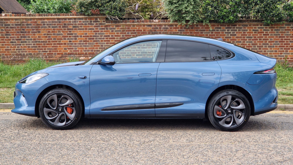 MG IM6 553Kw Launch Edition 100Kwh Awd #4
